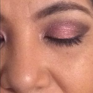 Meet your Posher, Carolina